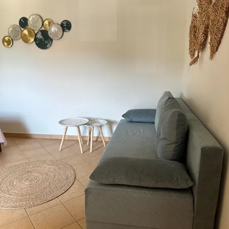 Porto Nuovo 2 * Liménasz