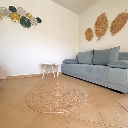 Porto Nuovo 2 * Liménasz