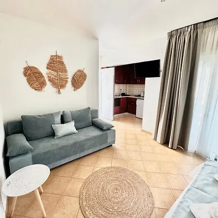 Porto Nuovo 2 * Liménasz